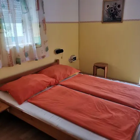 Anno 2000 Apartman