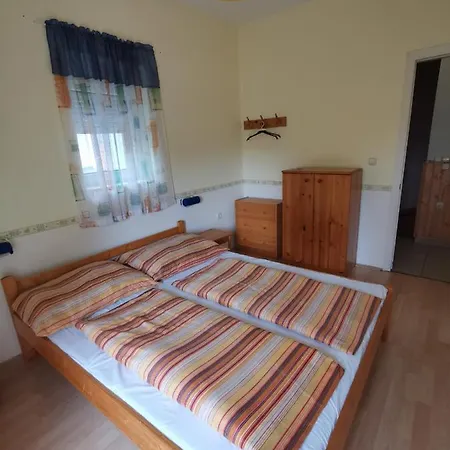 Apartmán Anno 2000 *