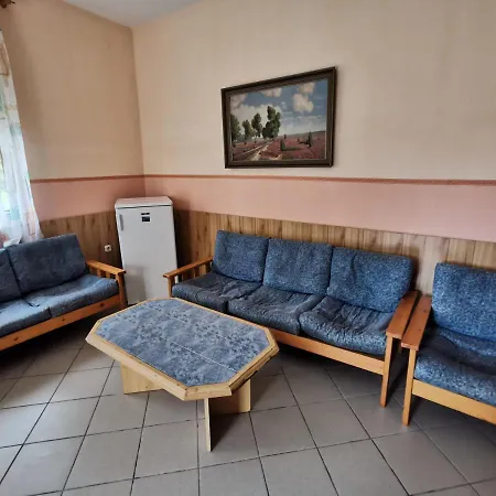 Anno 2000 Apartman *