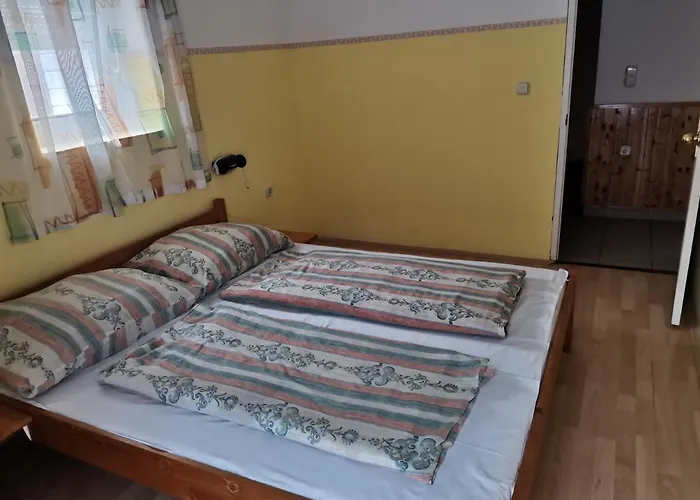 Anno 2000 아파트 발라톤엘