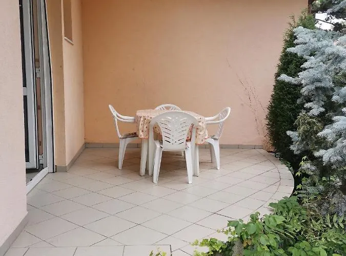 Anno 2000 아파트 *